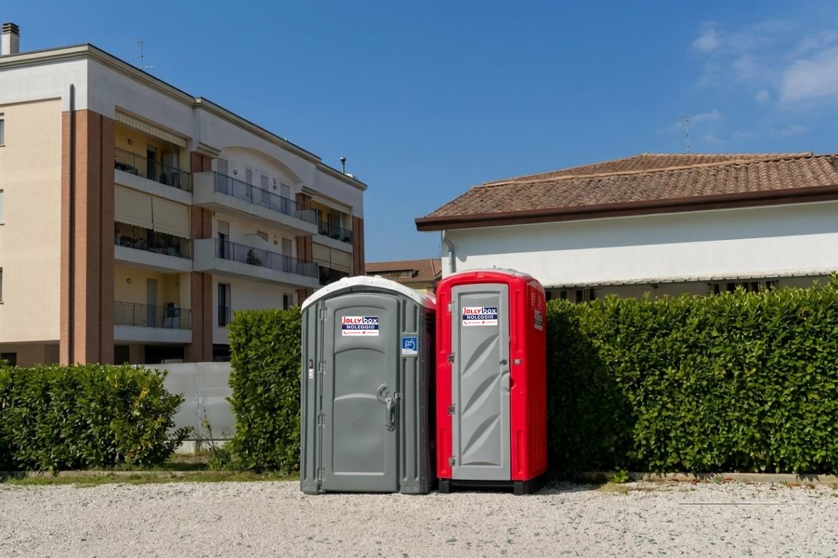 Normative-bagni-chimici-per-disabili.png